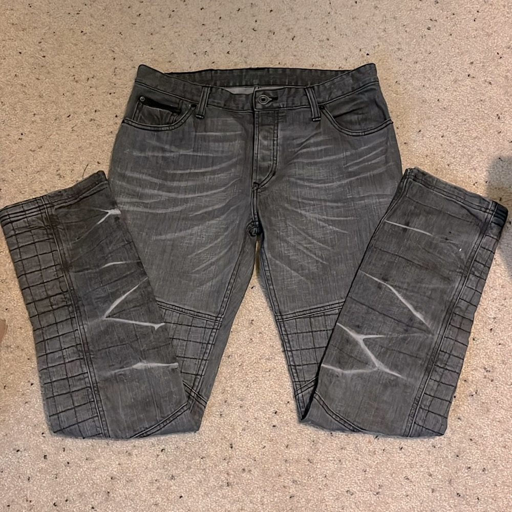 Rogue Men’s Fitted Straight
